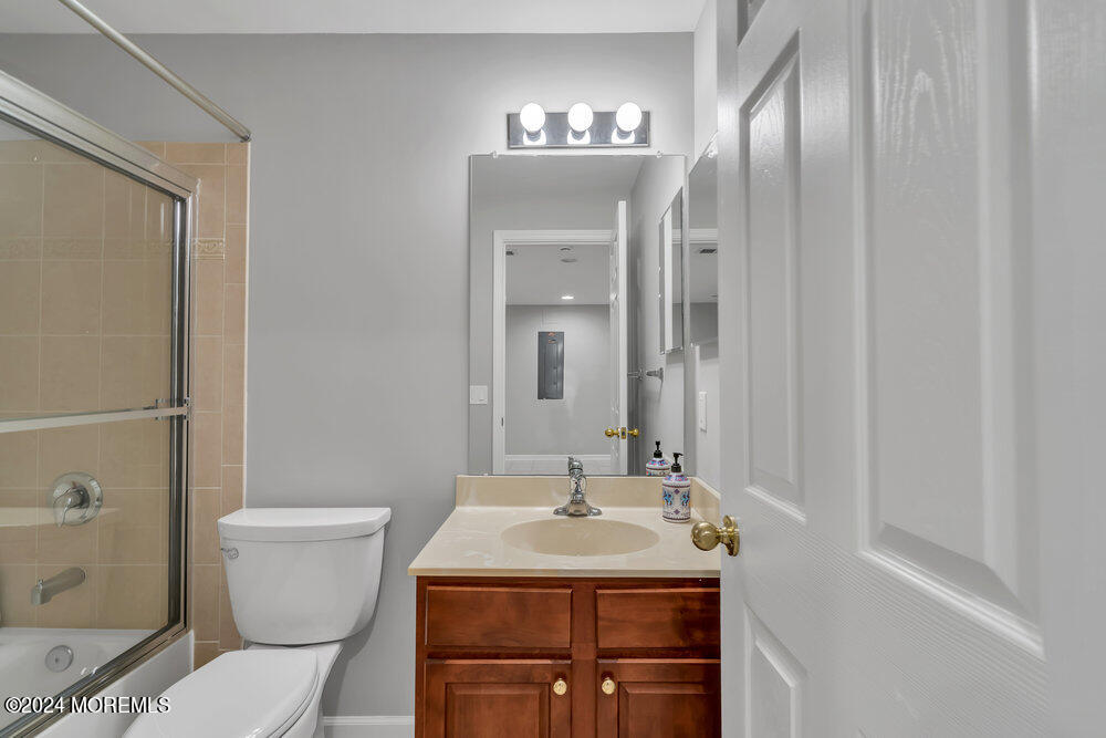 35 Springhouse Circle