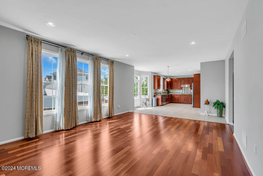 35 Springhouse Circle