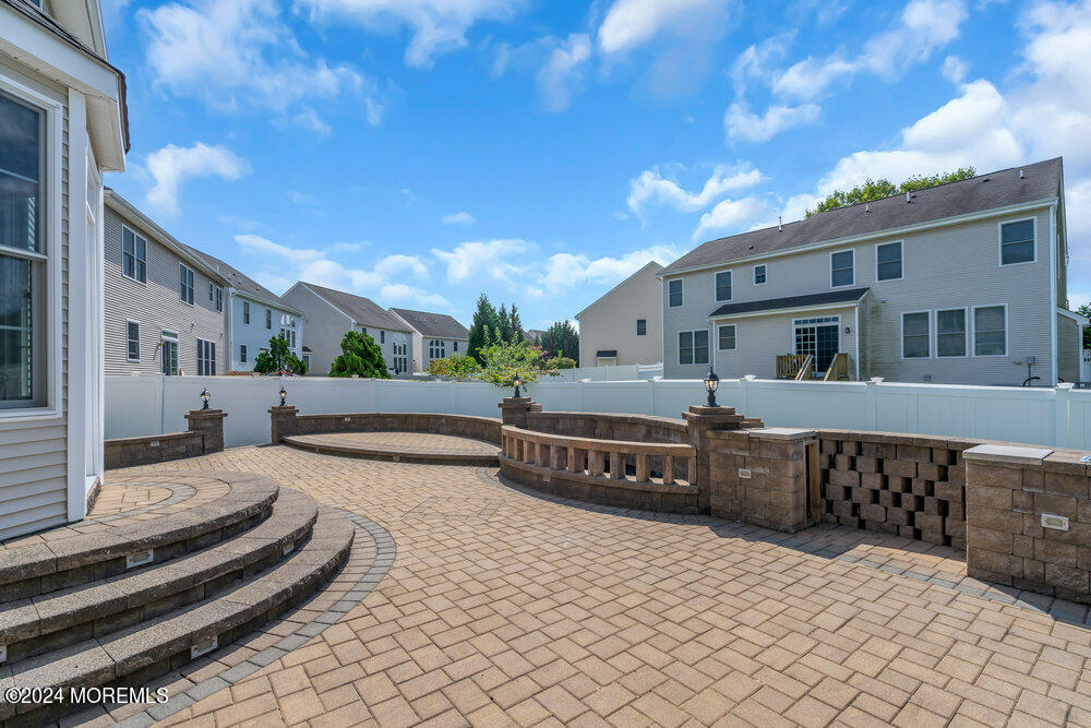 35 Springhouse Circle