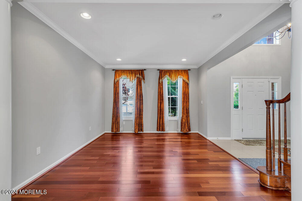 35 Springhouse Circle