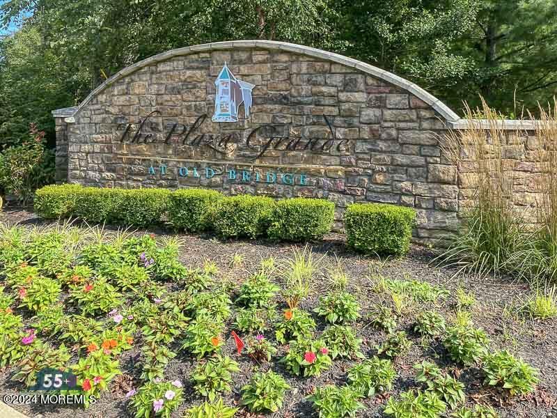 9102 Falston Circle, 9102