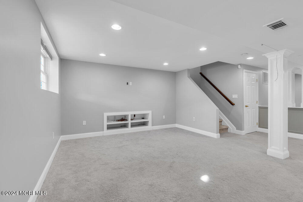 92 Deepwater Circle