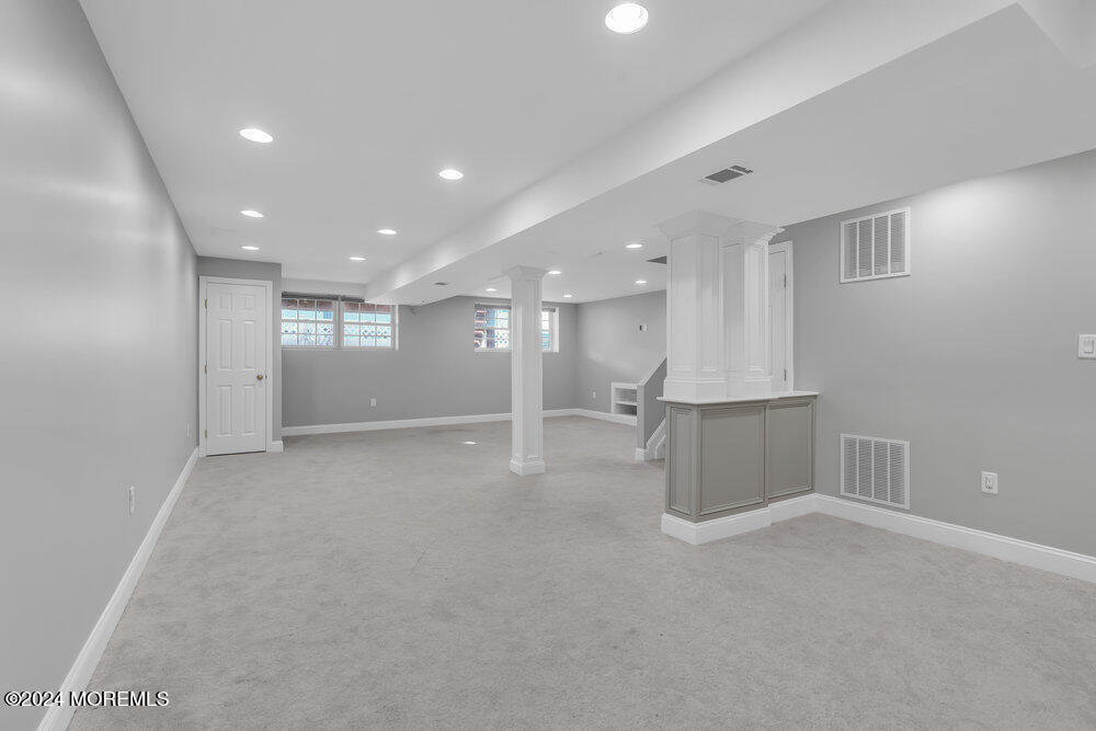 92 Deepwater Circle