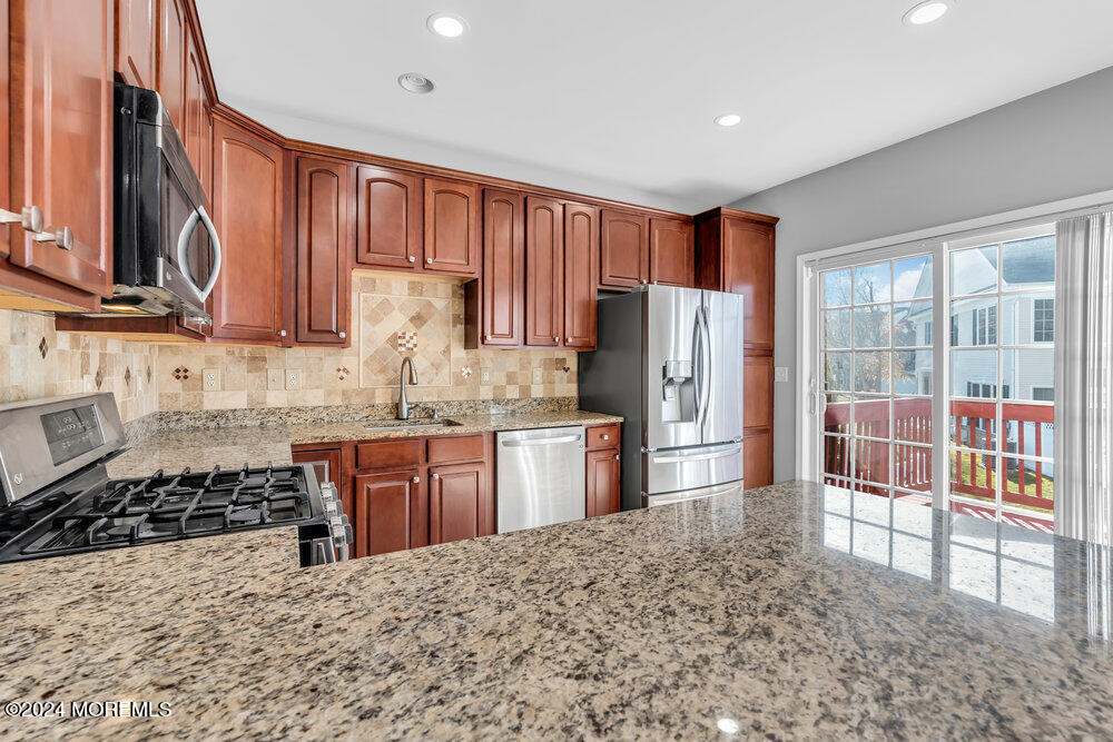 92 Deepwater Circle