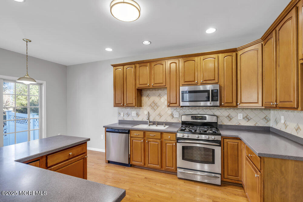 64 Deepwater Circle
