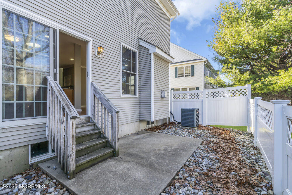 64 Deepwater Circle