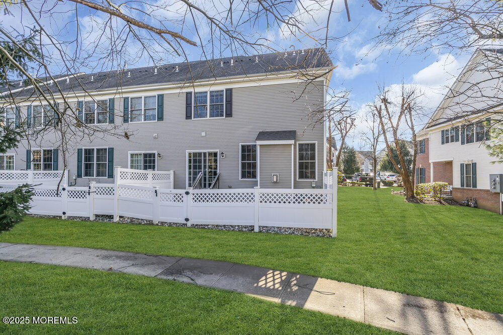 64 Deepwater Circle