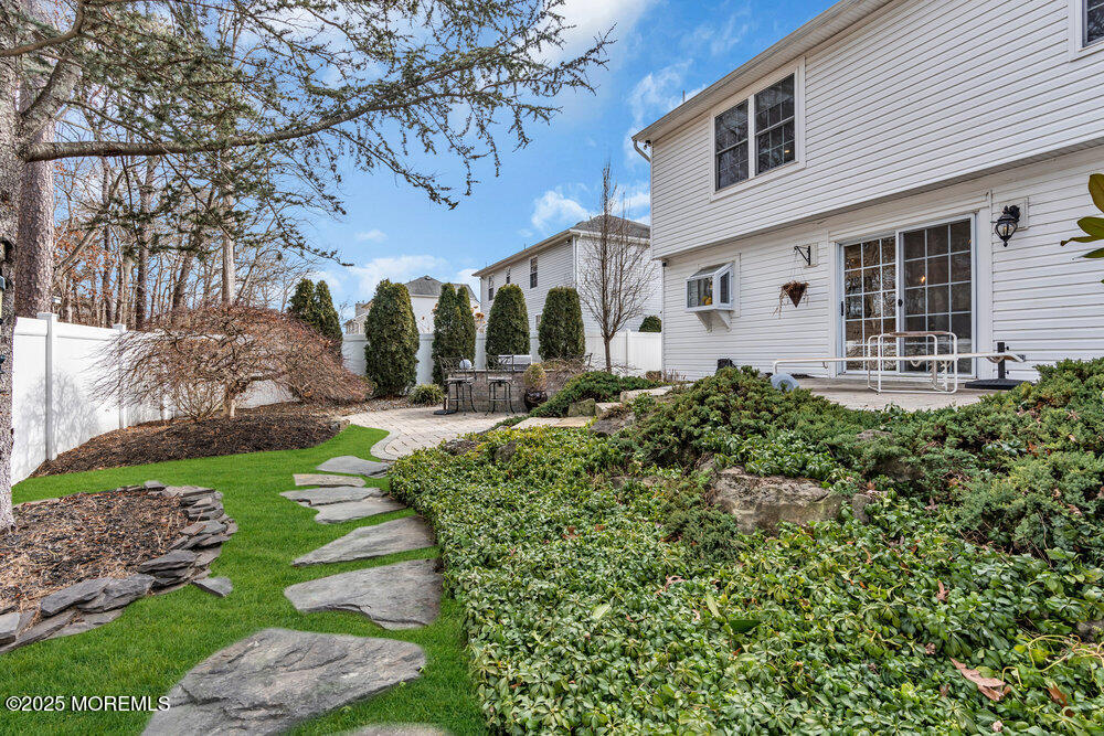 12 Jennifer Drive