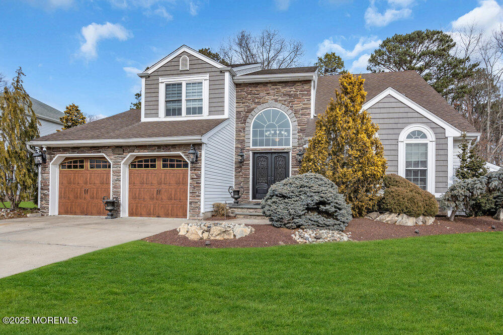 12 Jennifer Drive