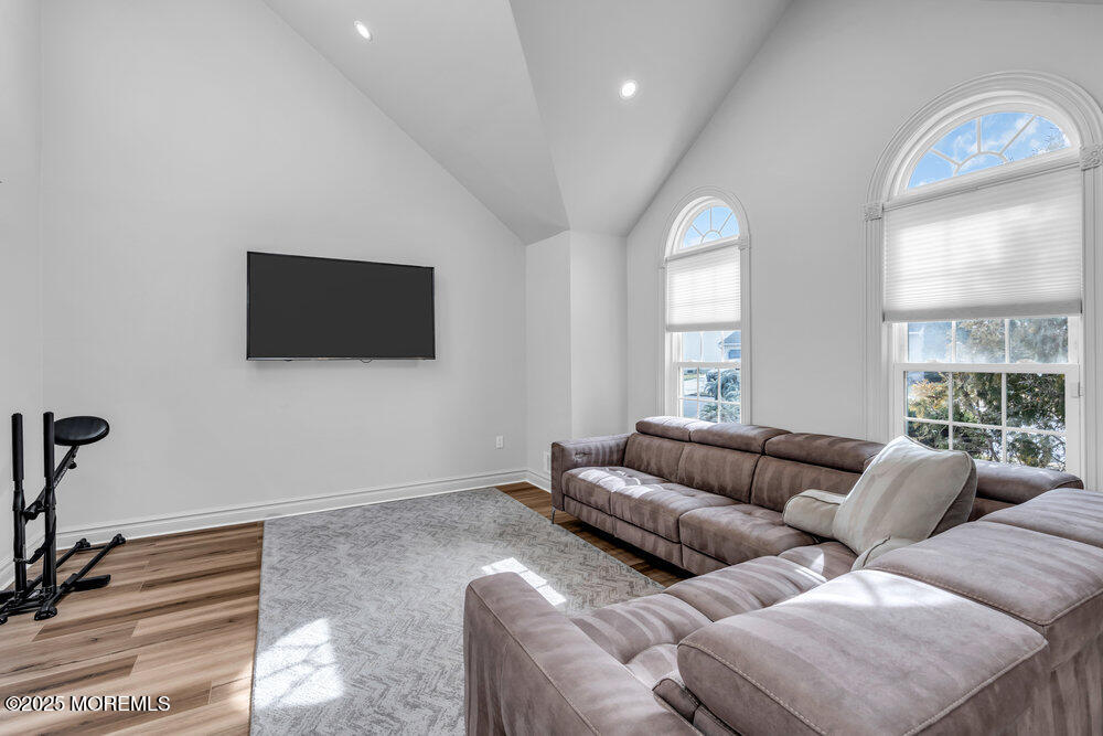 12 Jennifer Drive