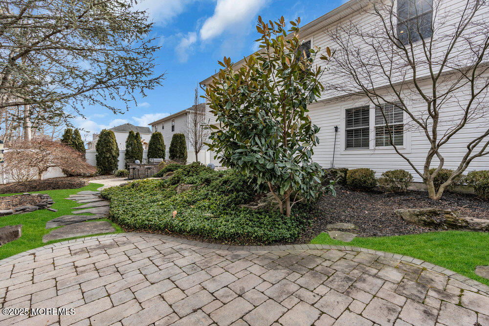 12 Jennifer Drive