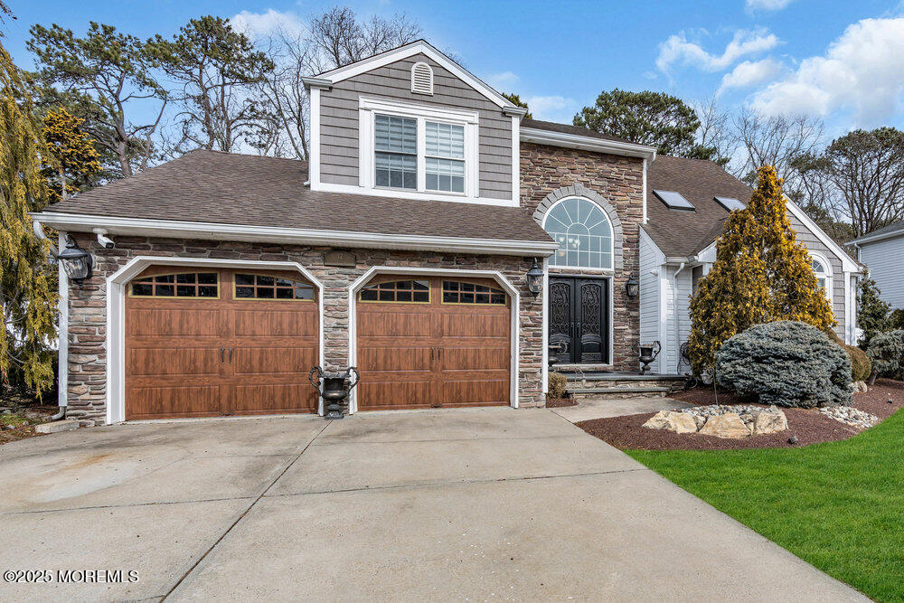 12 Jennifer Drive