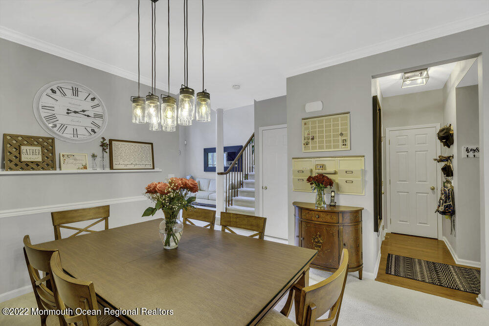 22 Hummingbird Drive