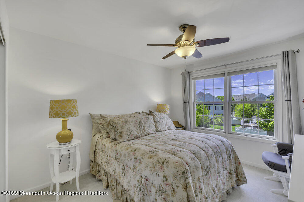 22 Hummingbird Drive