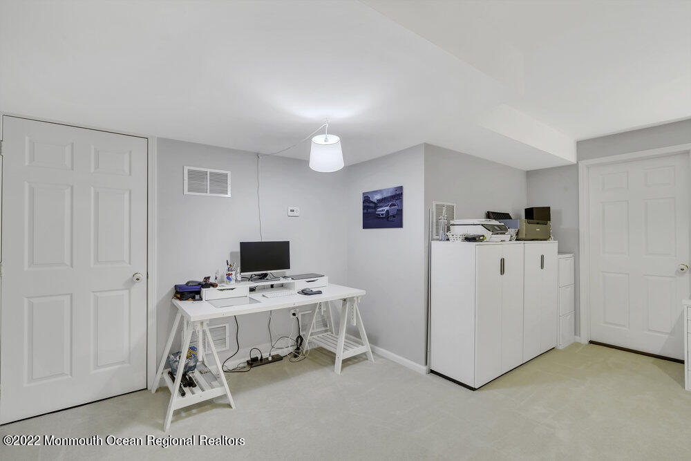 22 Hummingbird Drive