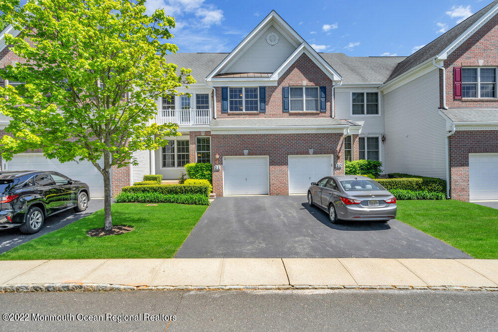 22 Hummingbird Drive