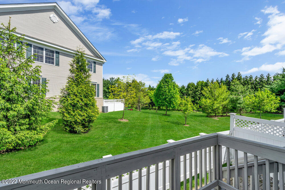 22 Hummingbird Drive