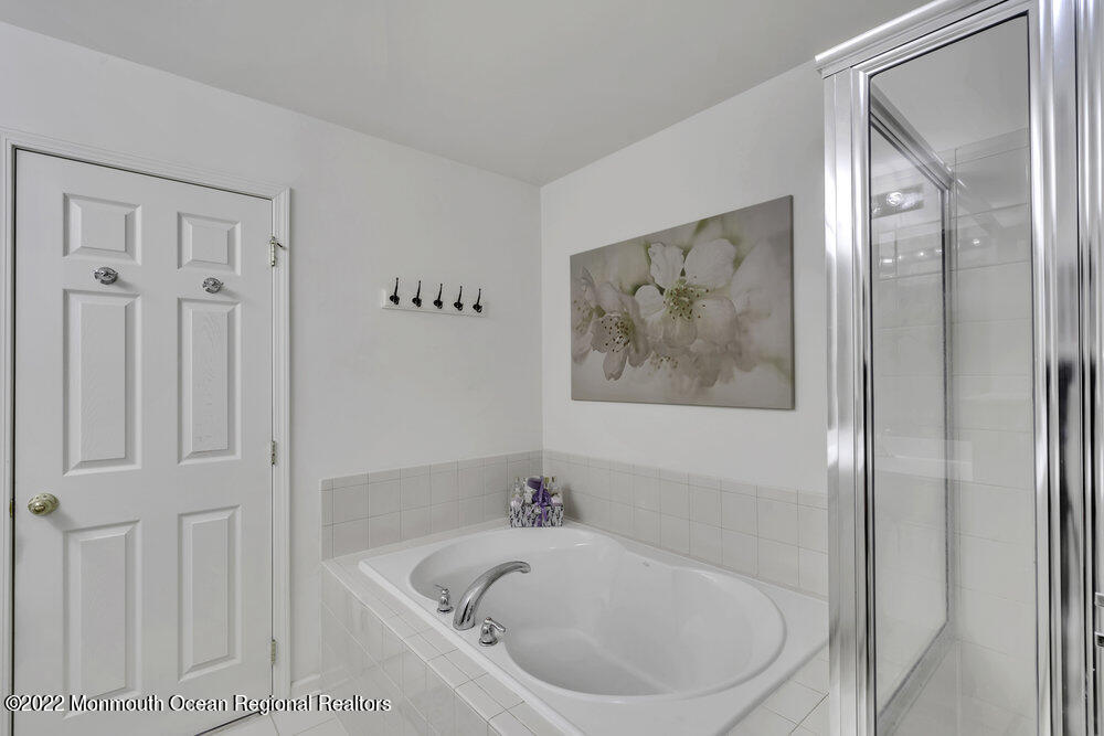 22 Hummingbird Drive