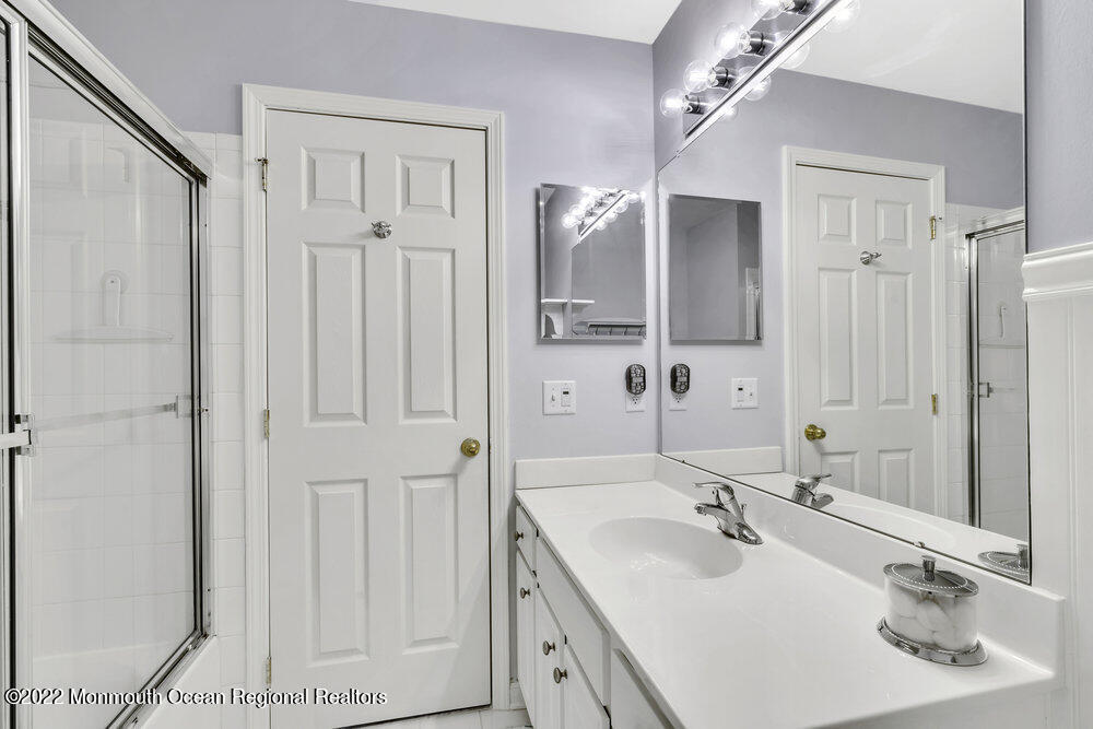 22 Hummingbird Drive