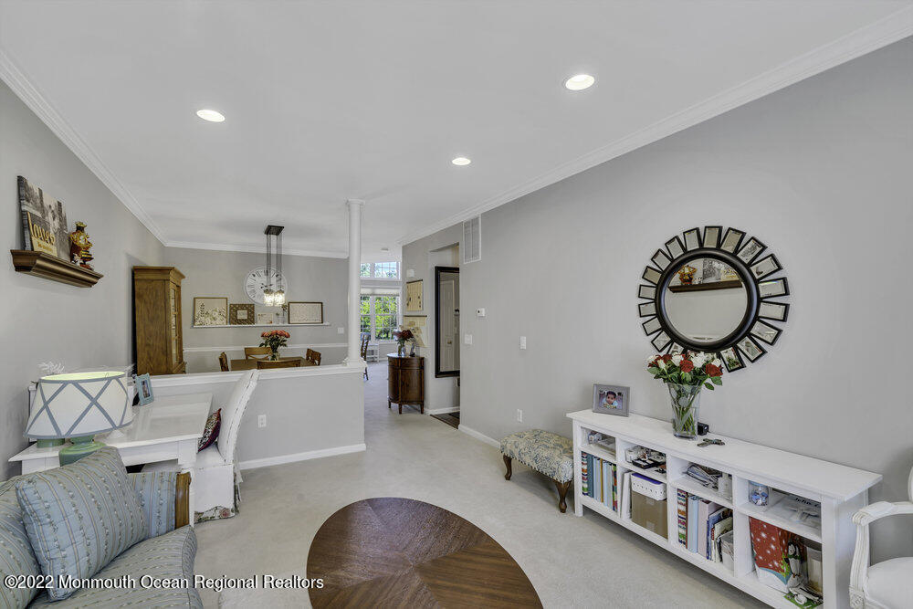 22 Hummingbird Drive