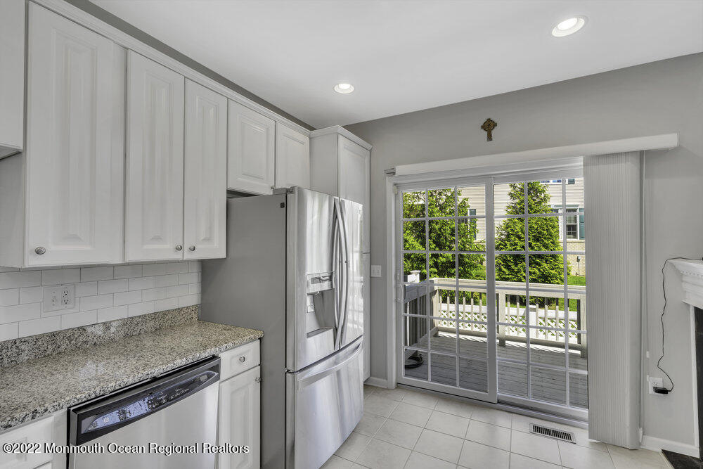 22 Hummingbird Drive