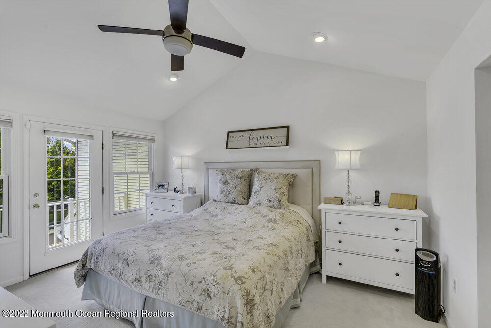22 Hummingbird Drive