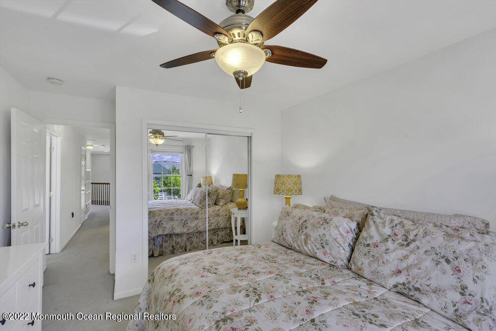 22 Hummingbird Drive