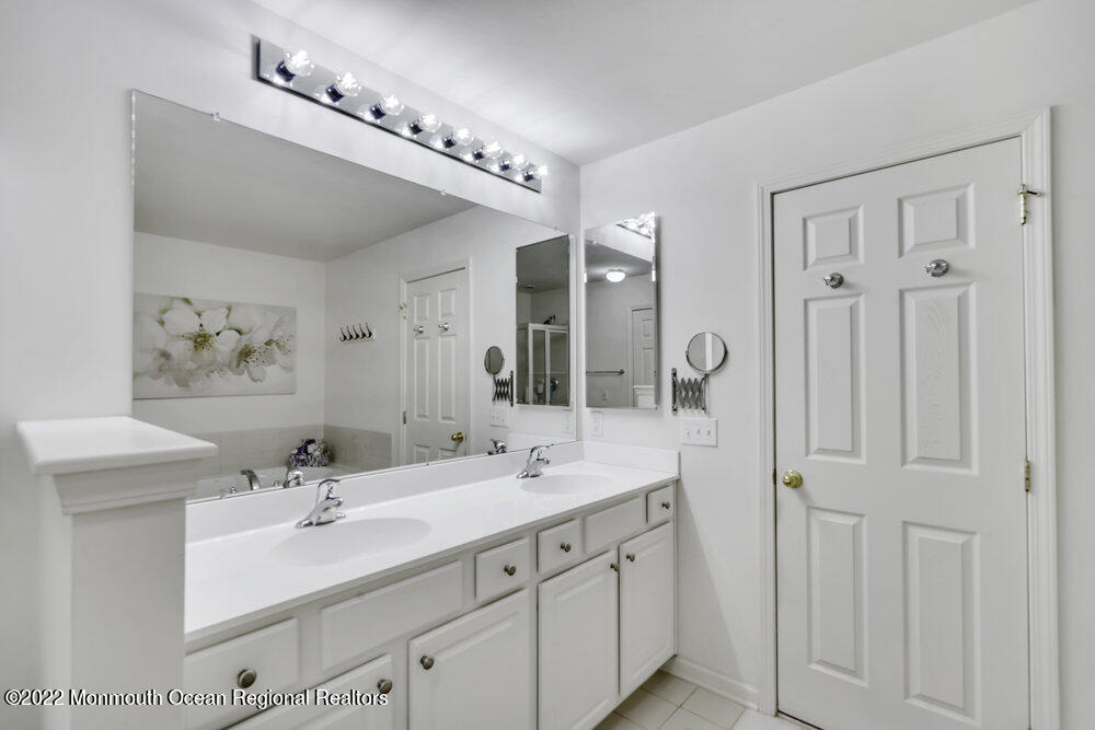 22 Hummingbird Drive