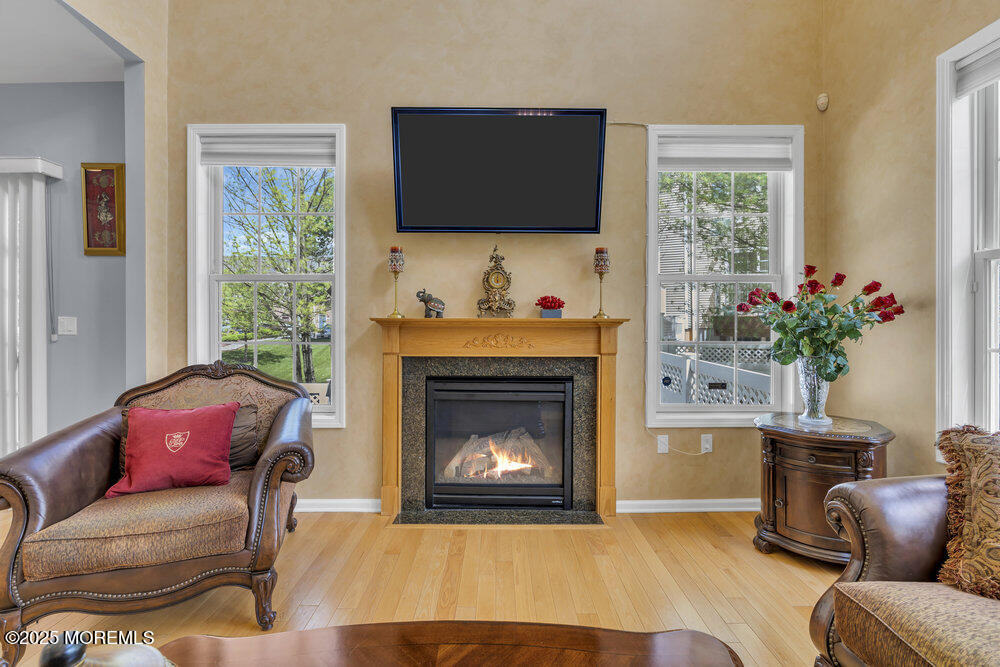 7 Hummingbird Drive