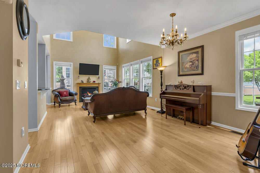 7 Hummingbird Drive