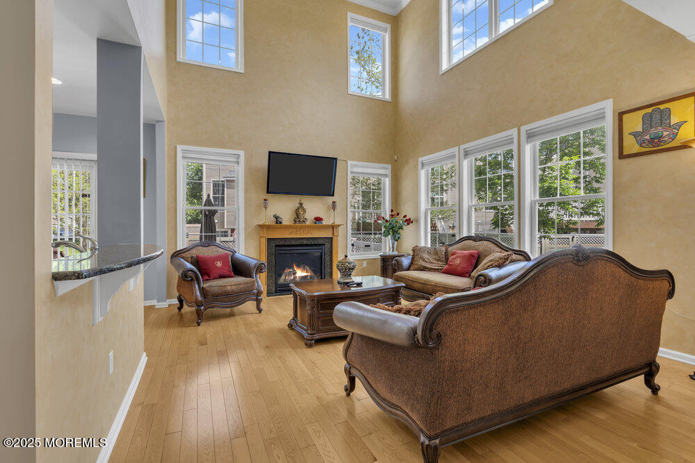 7 Hummingbird Drive