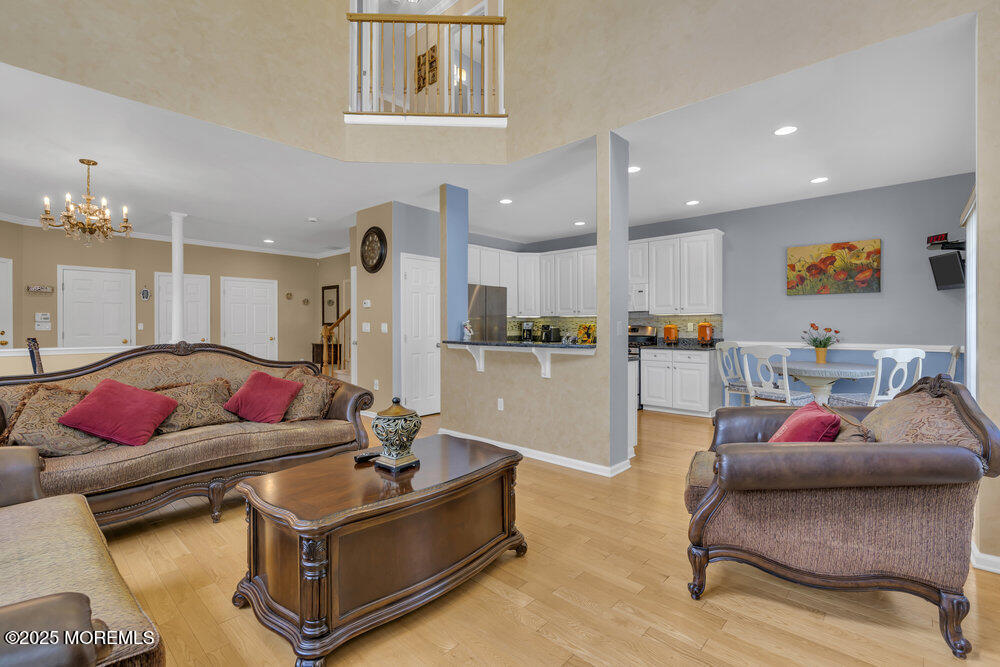 7 Hummingbird Drive