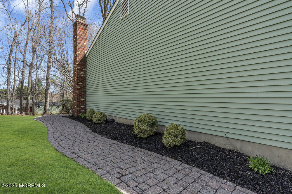 23 Manalapan Woods Drive