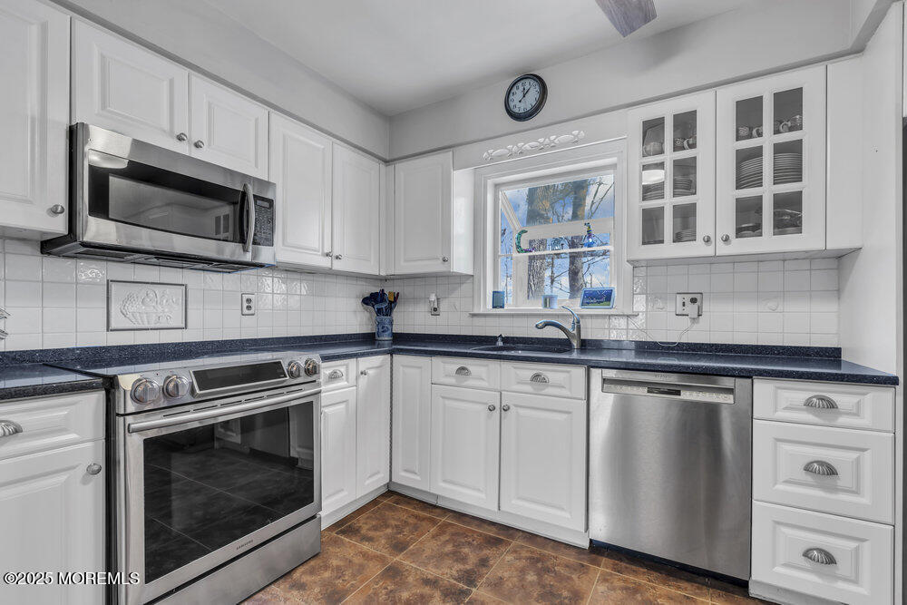 23 Manalapan Woods Drive