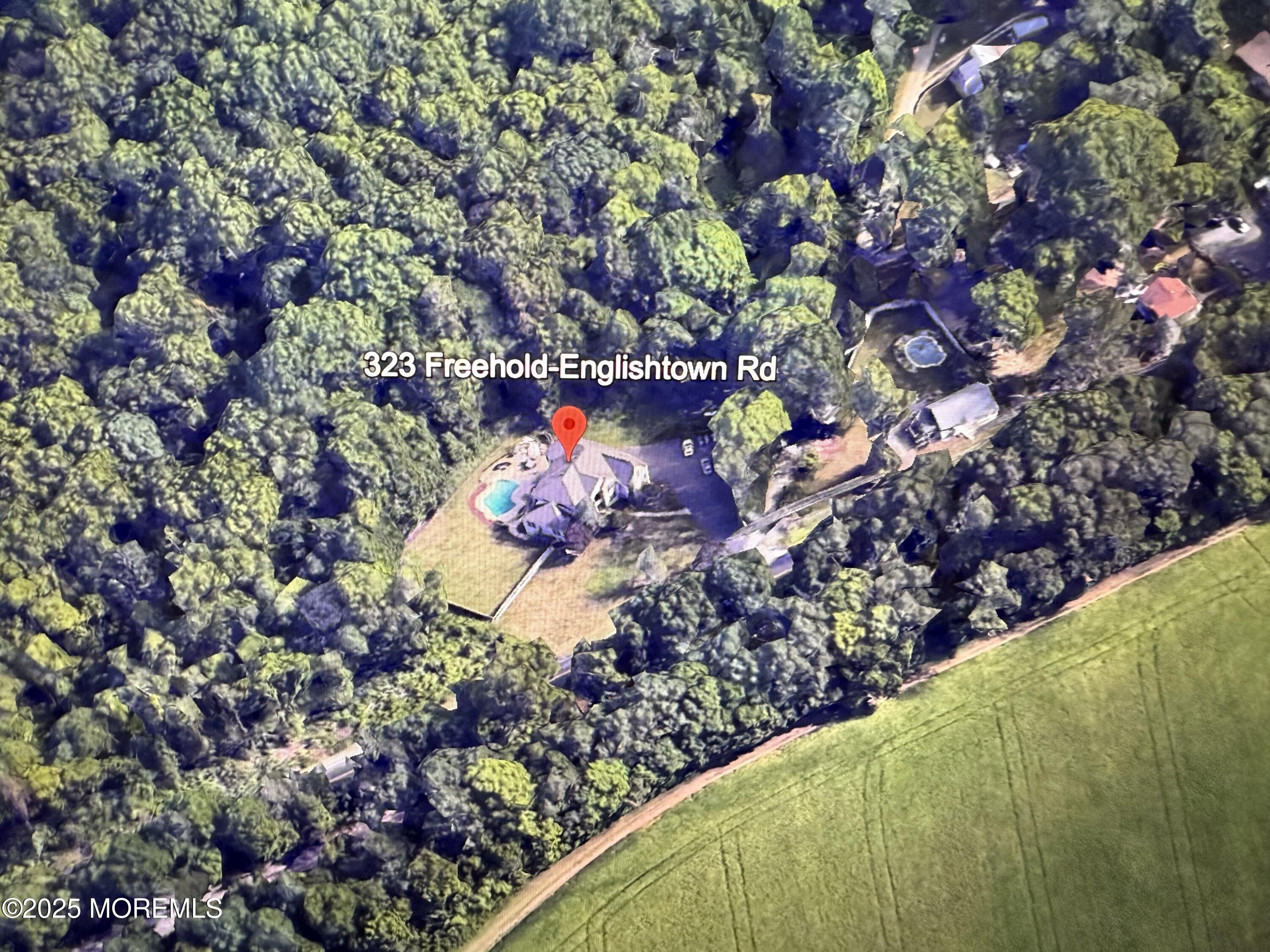 323 Freehold Englishtown Road