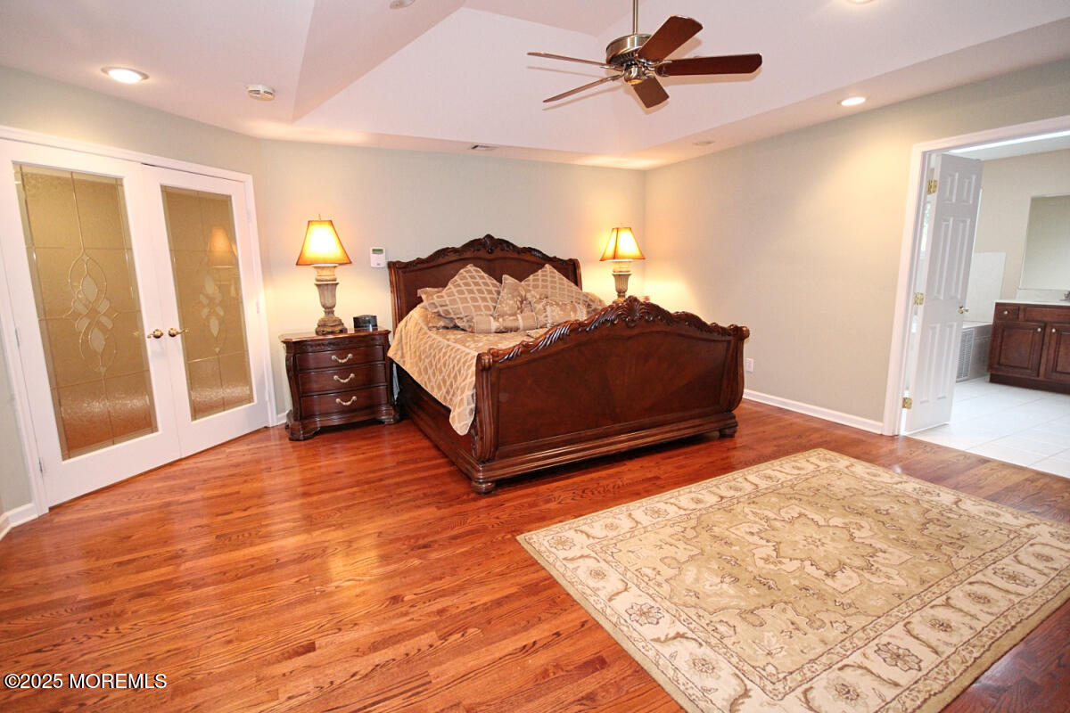 323 Freehold Englishtown Road