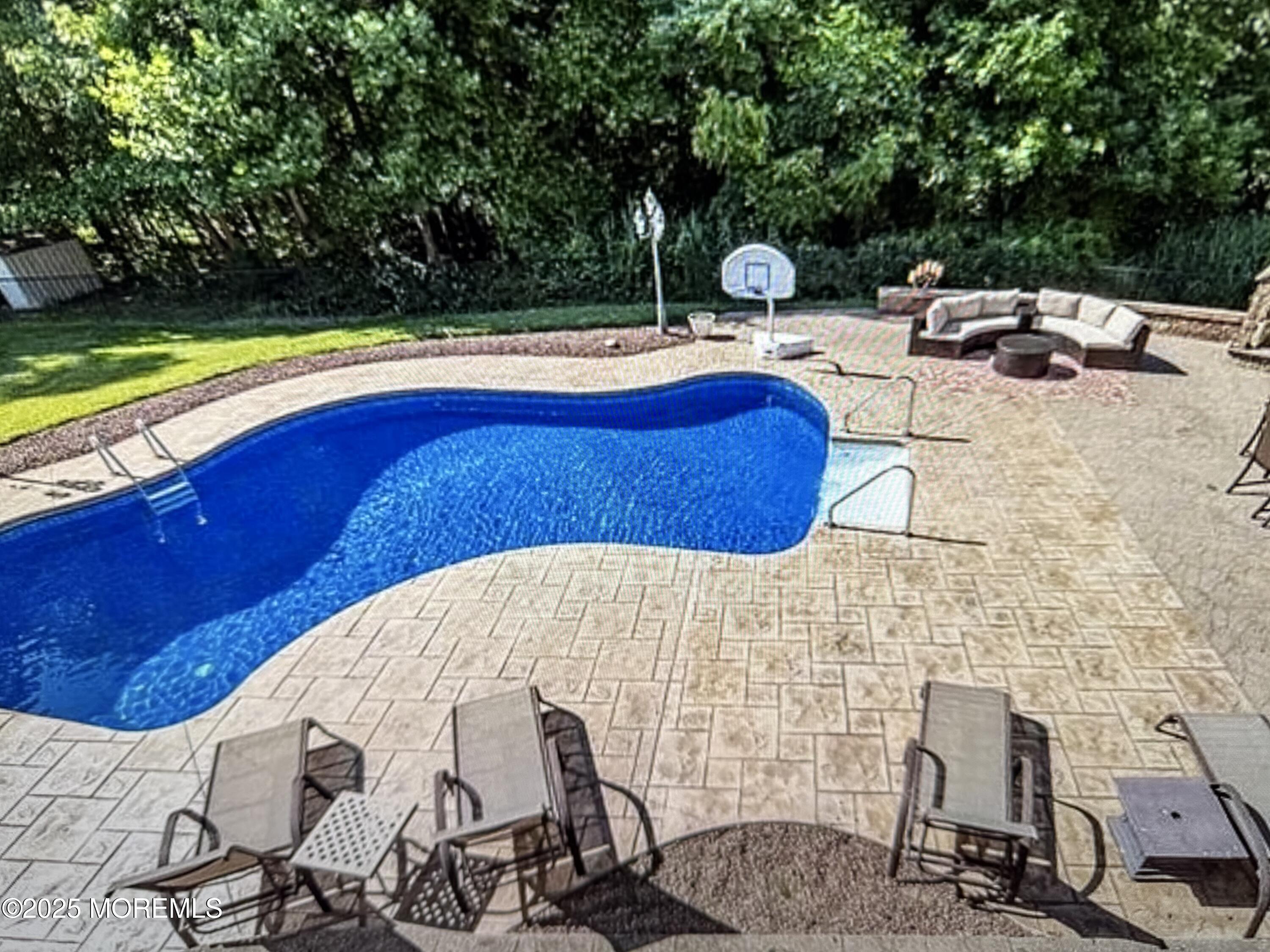 323 Freehold Englishtown Road