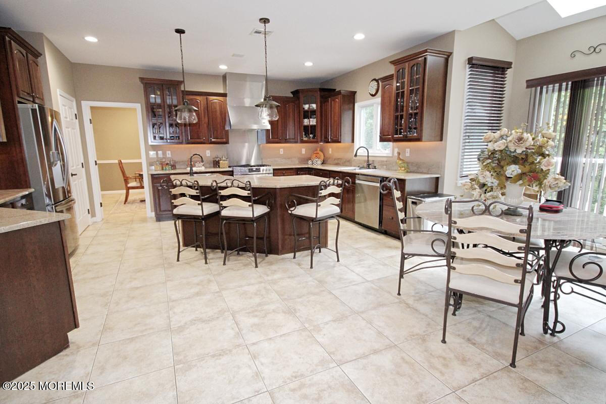 323 Freehold Englishtown Road