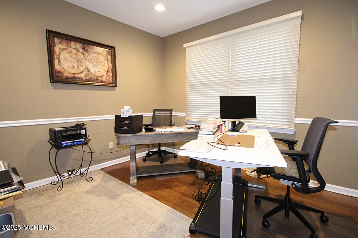 323 Freehold Englishtown Road