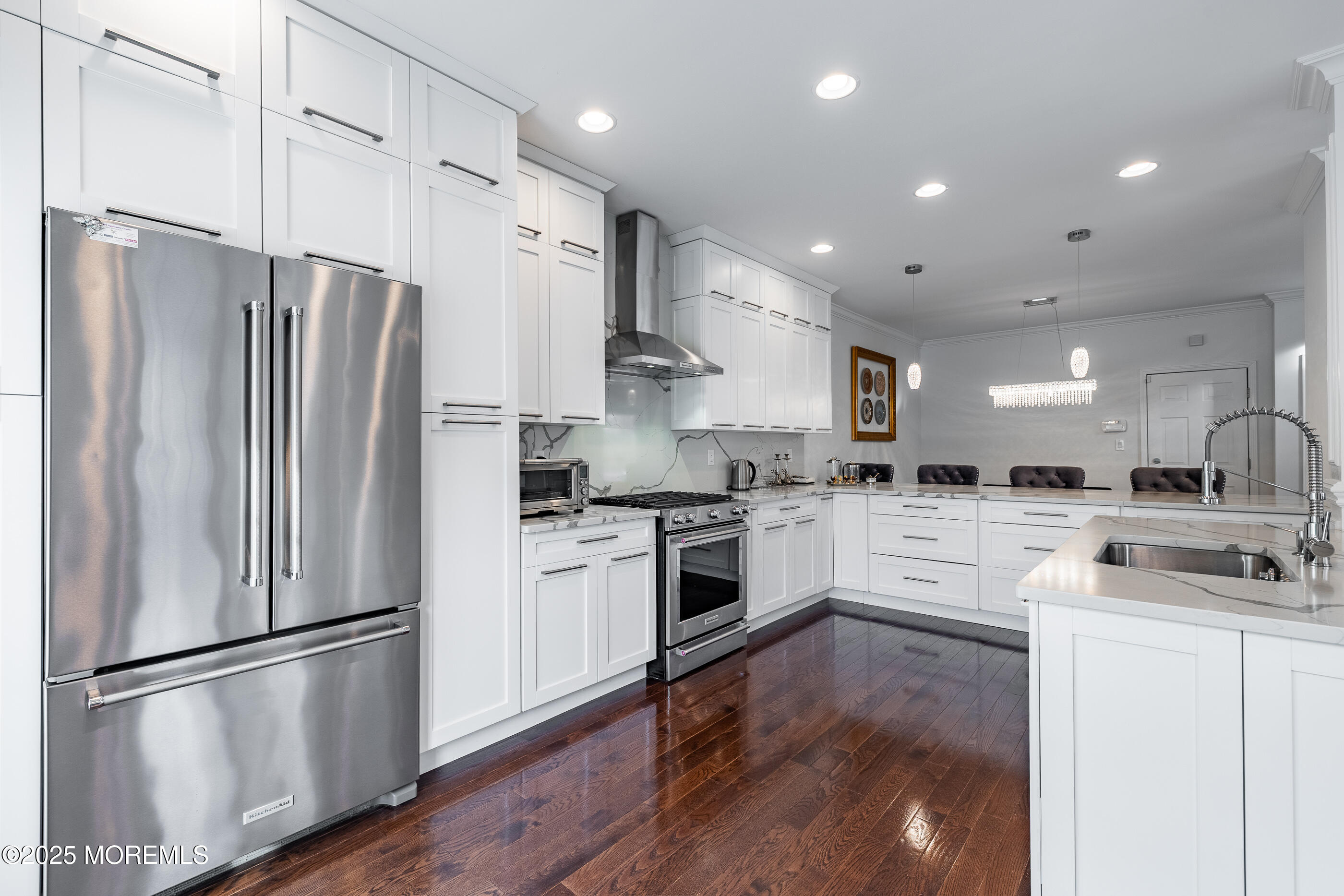 216 Deepwater Circle