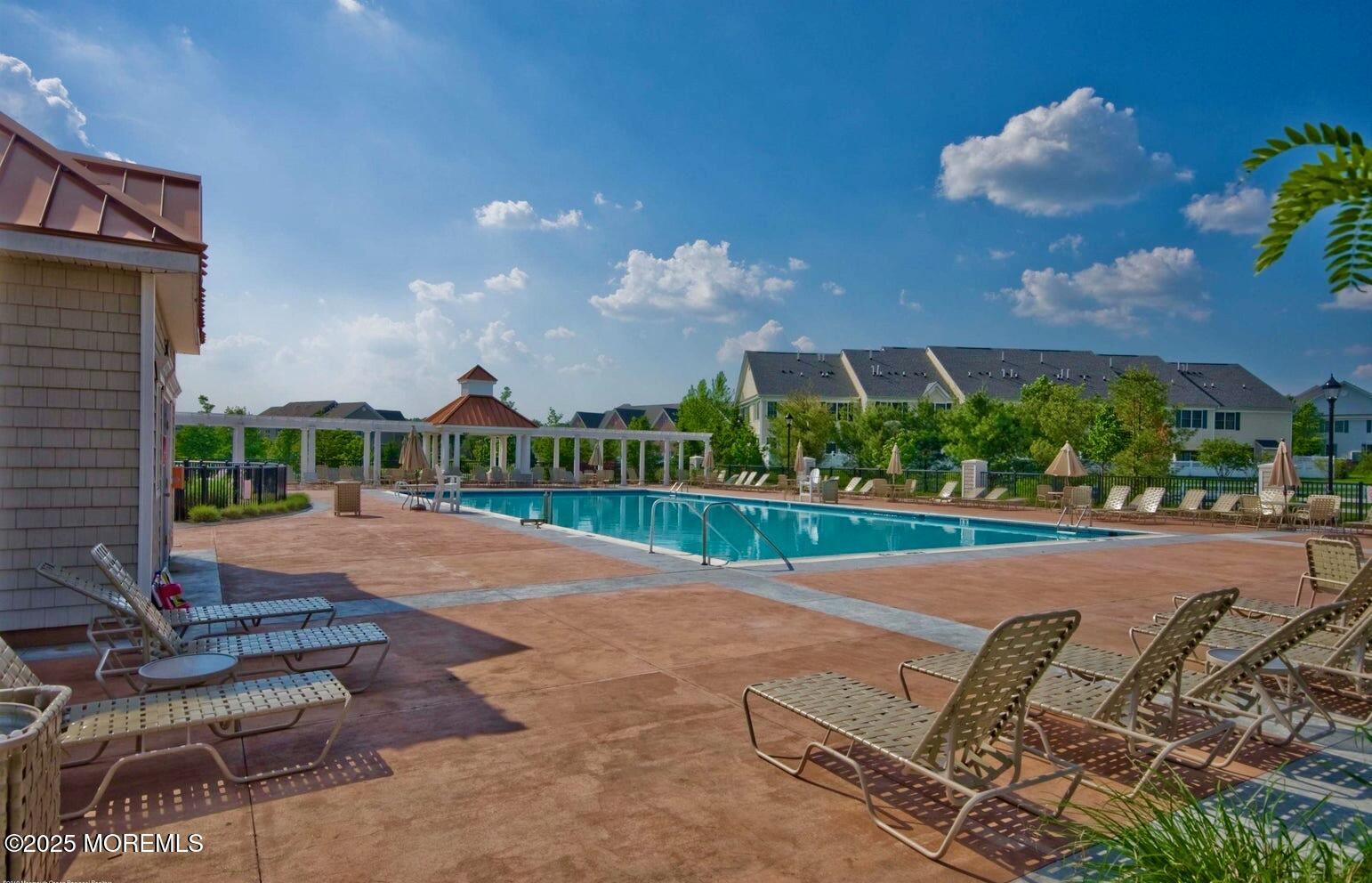 216 Deepwater Circle