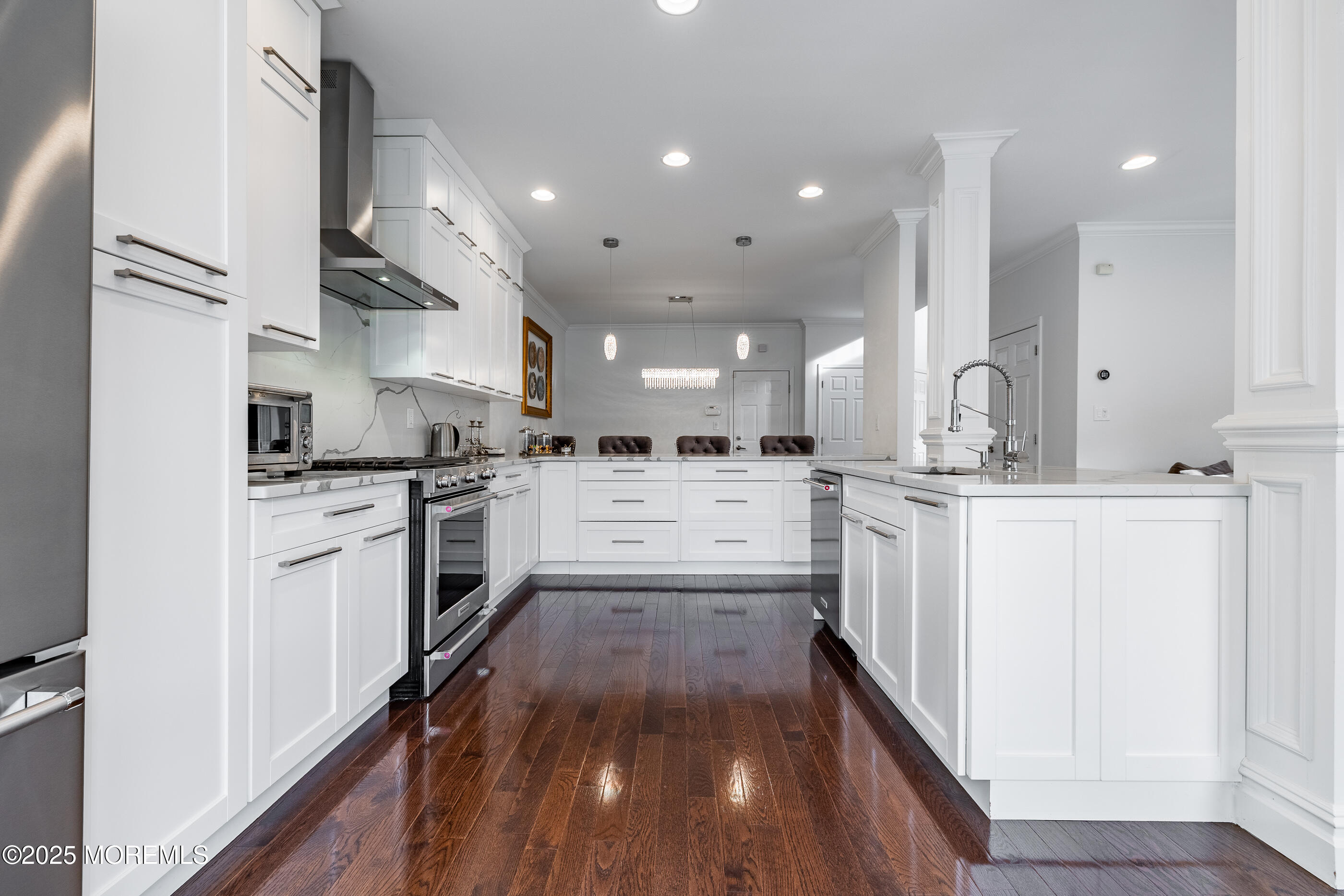 216 Deepwater Circle