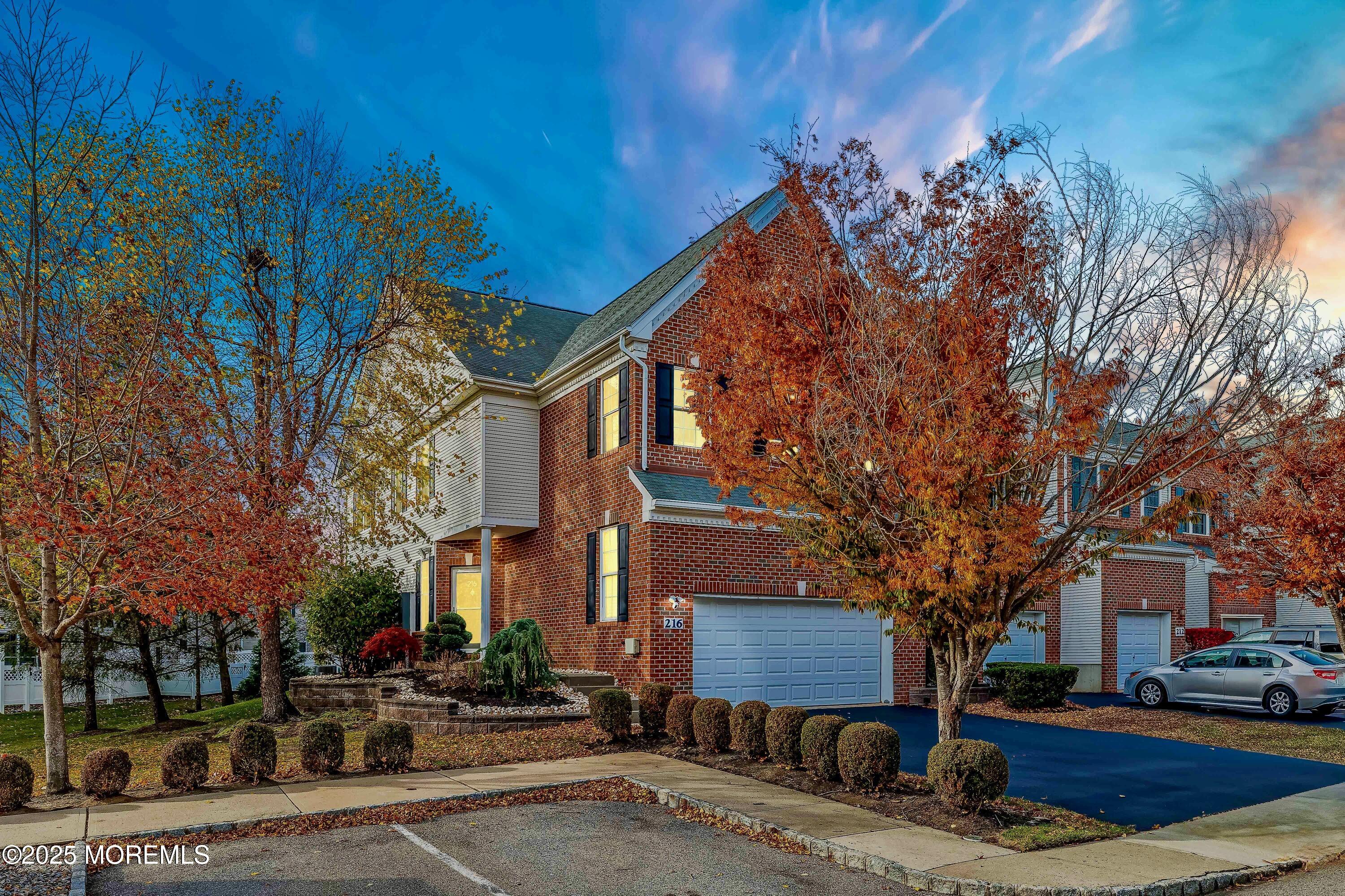 216 Deepwater Circle