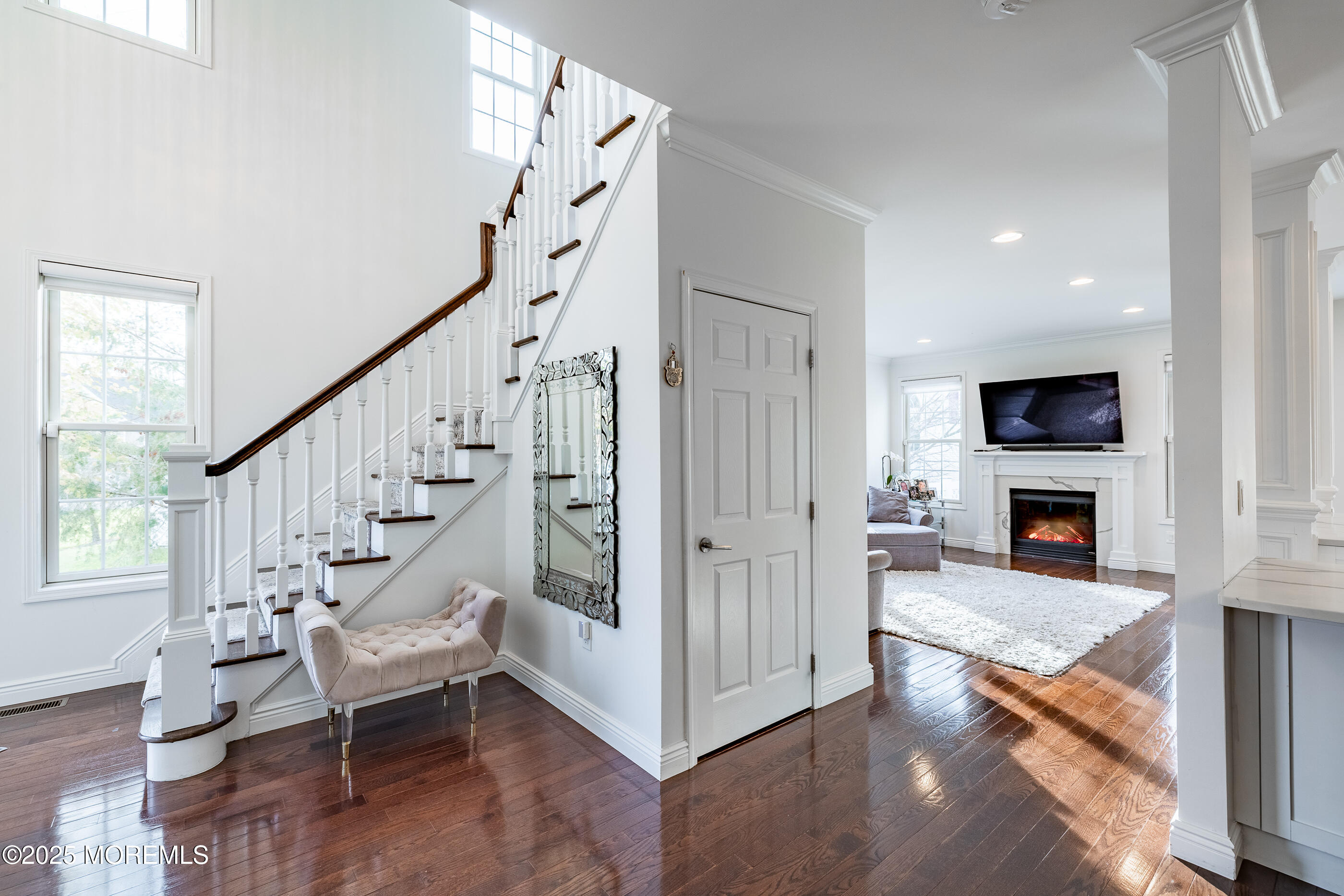 216 Deepwater Circle