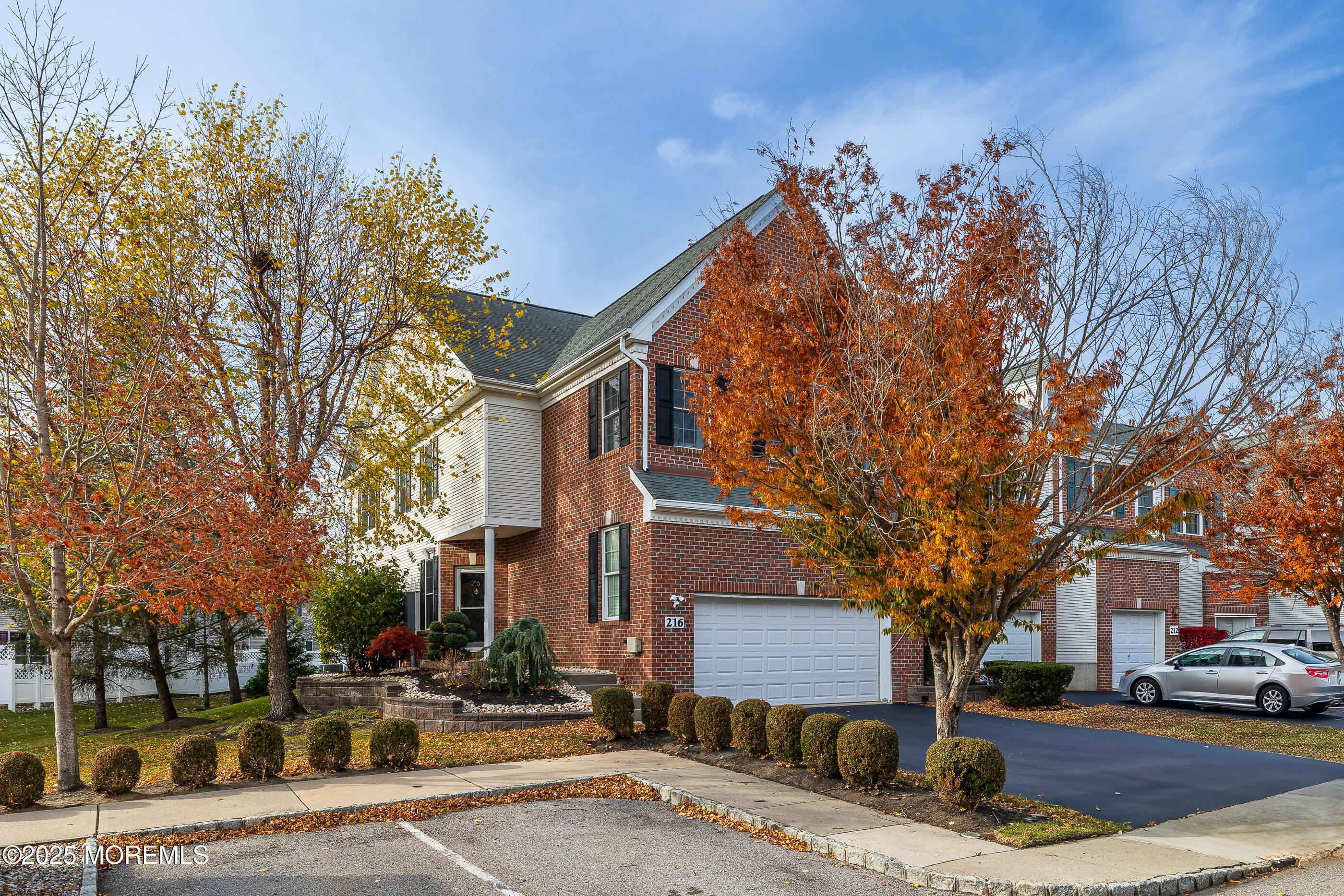 216 Deepwater Circle