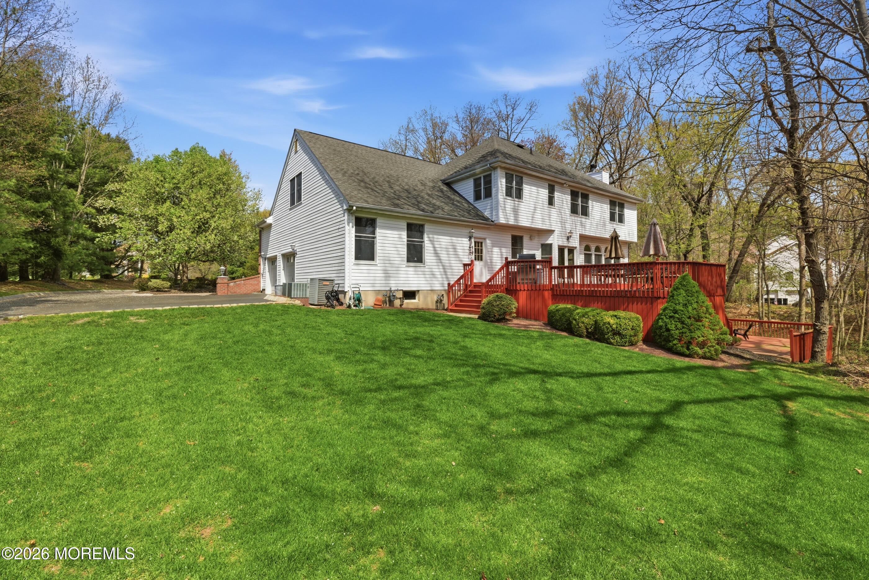 5 Maple Knoll Lane