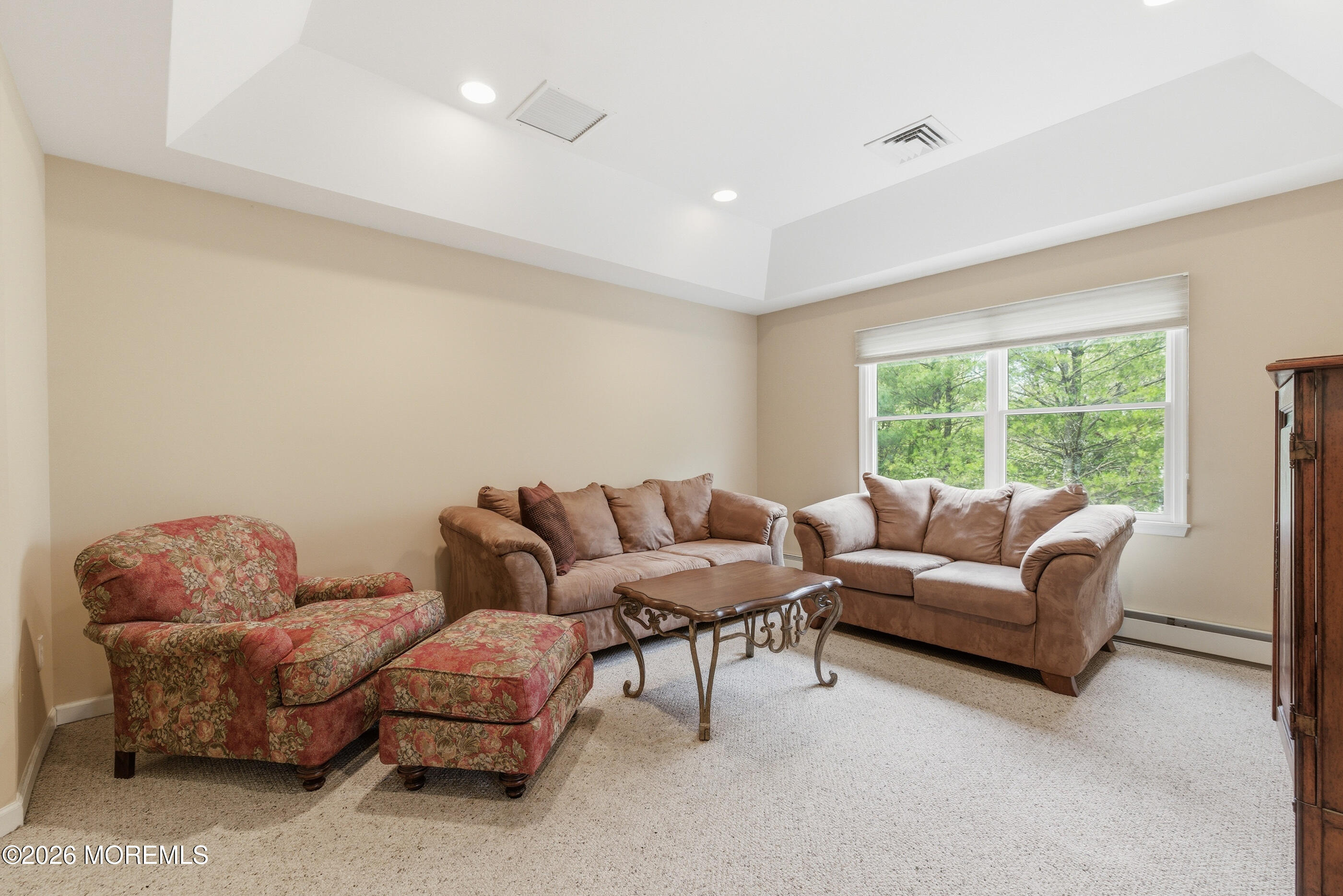 5 Maple Knoll Lane