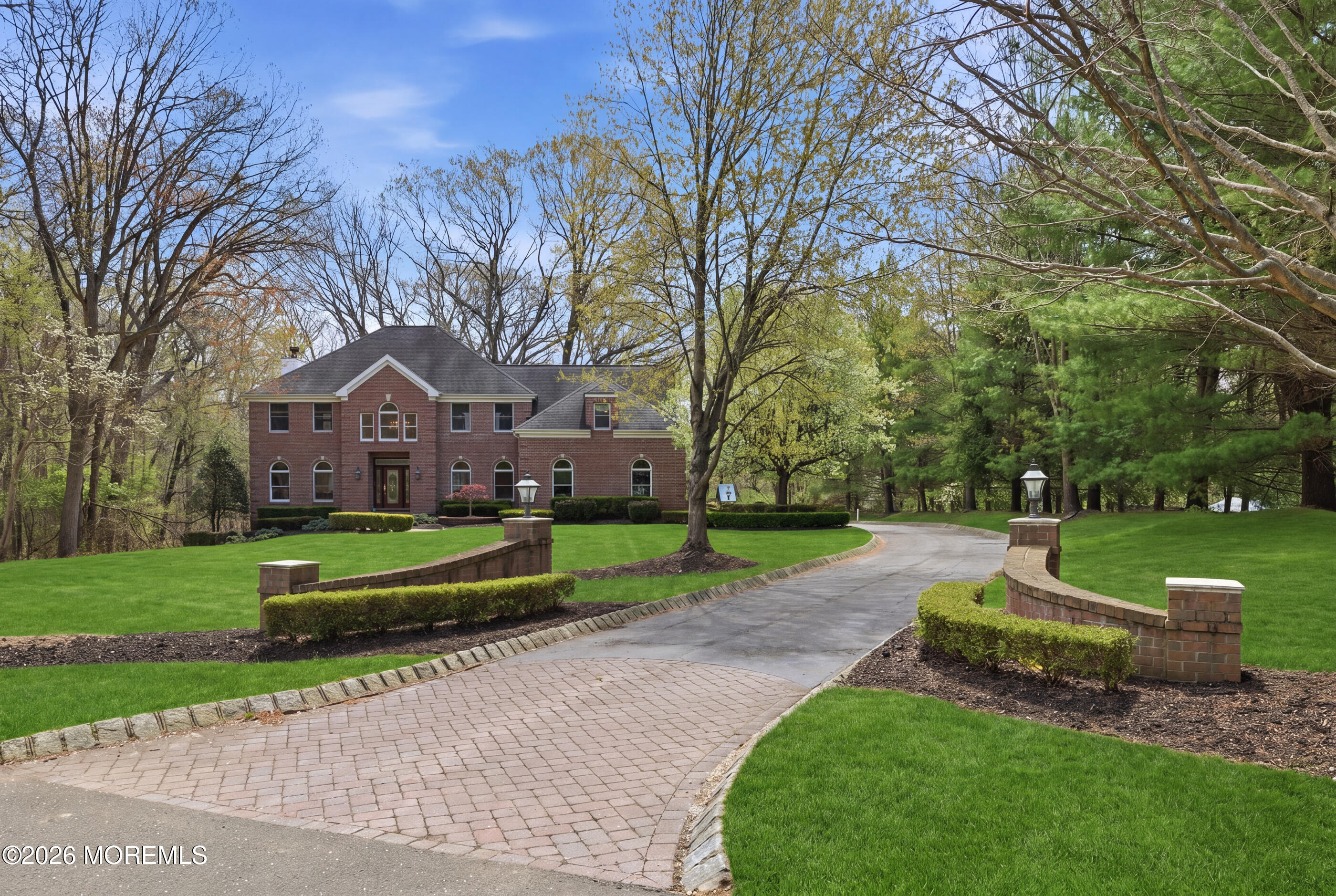 5 Maple Knoll Lane