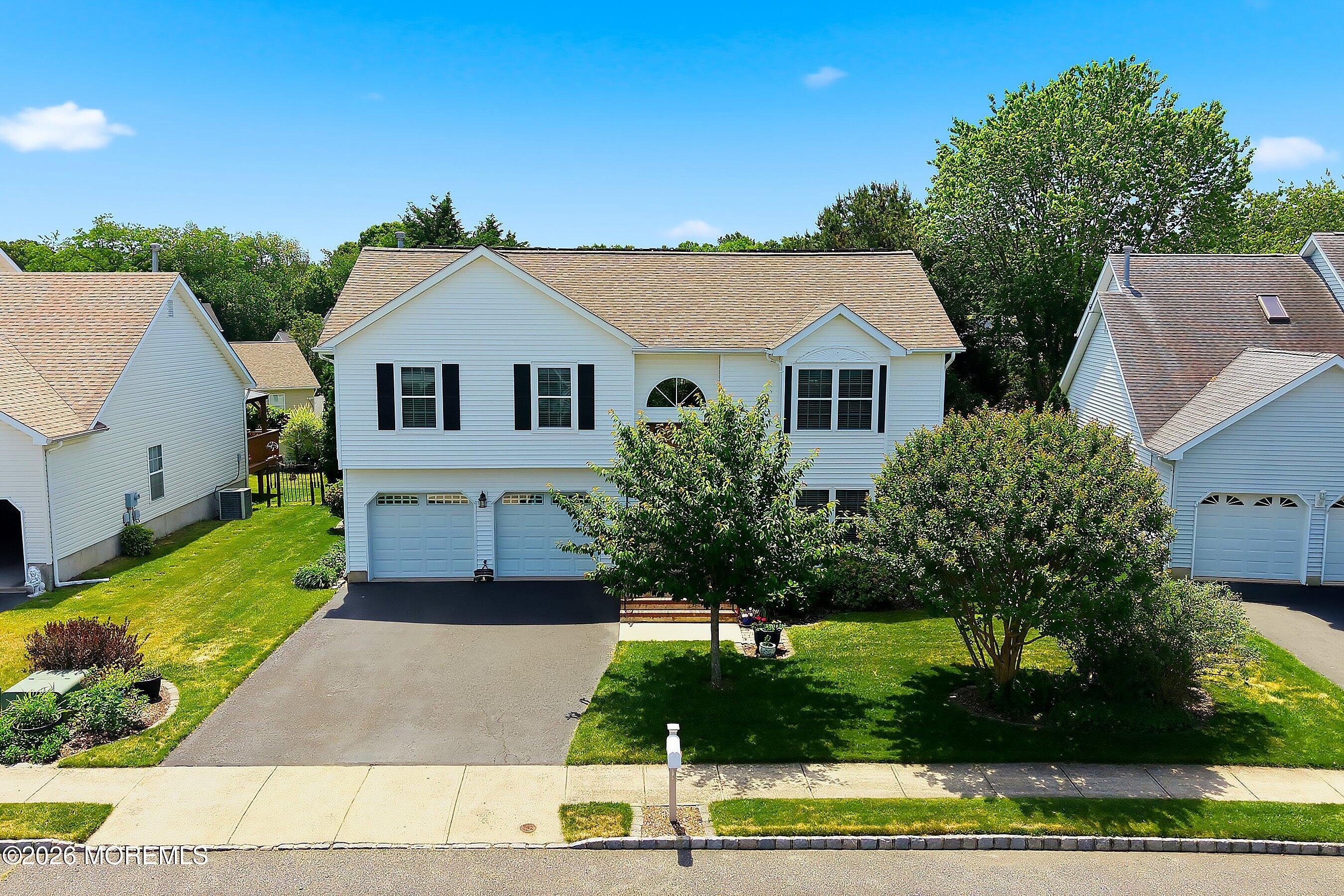 15 William Drive