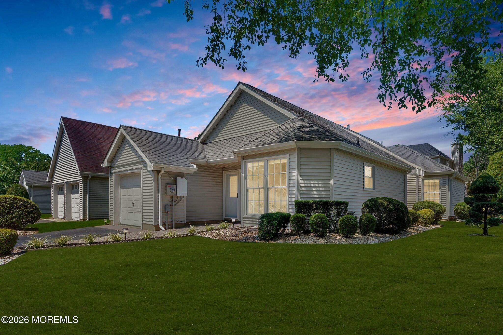7 Petunia Place